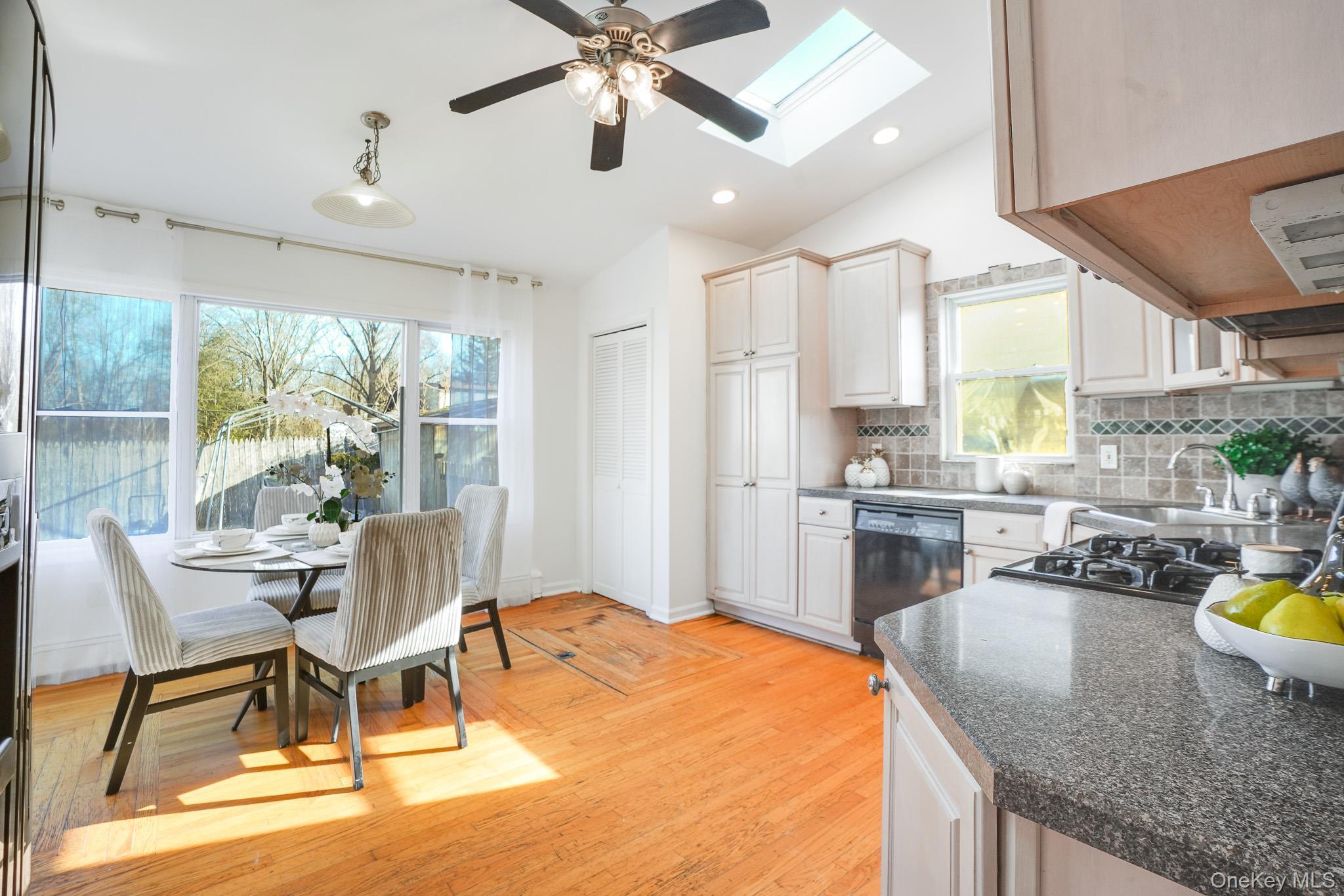 Single Family Old Mill  Westchester County, NY 10598, MLS-951470-7