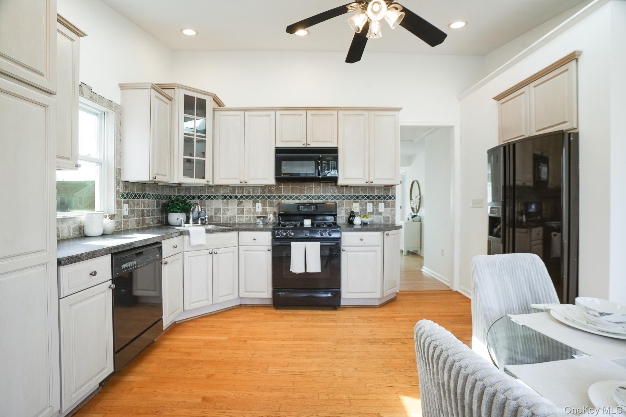 Single Family Old Mill  Westchester County, NY 10598, MLS-951470-9