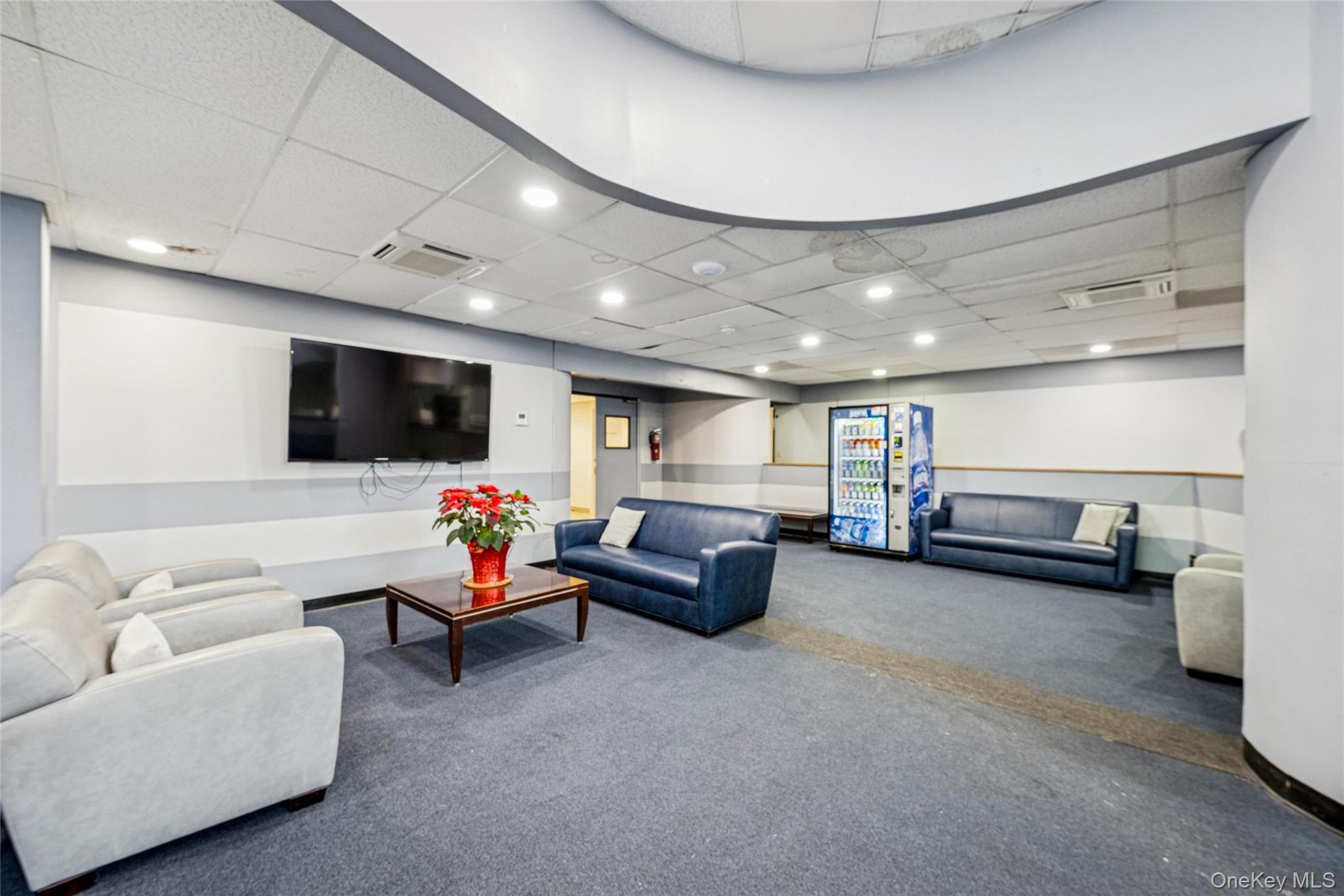 Condo Bay Club Queens, NY 11360, MLS-951481-16