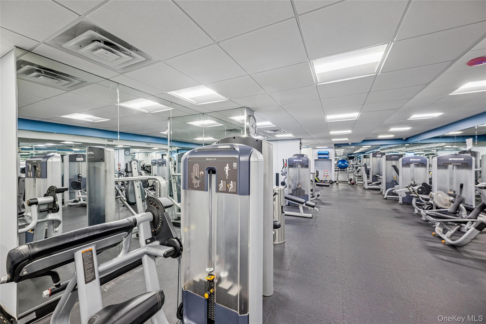 Condo Bay Club Queens, NY 11360, MLS-951481-18