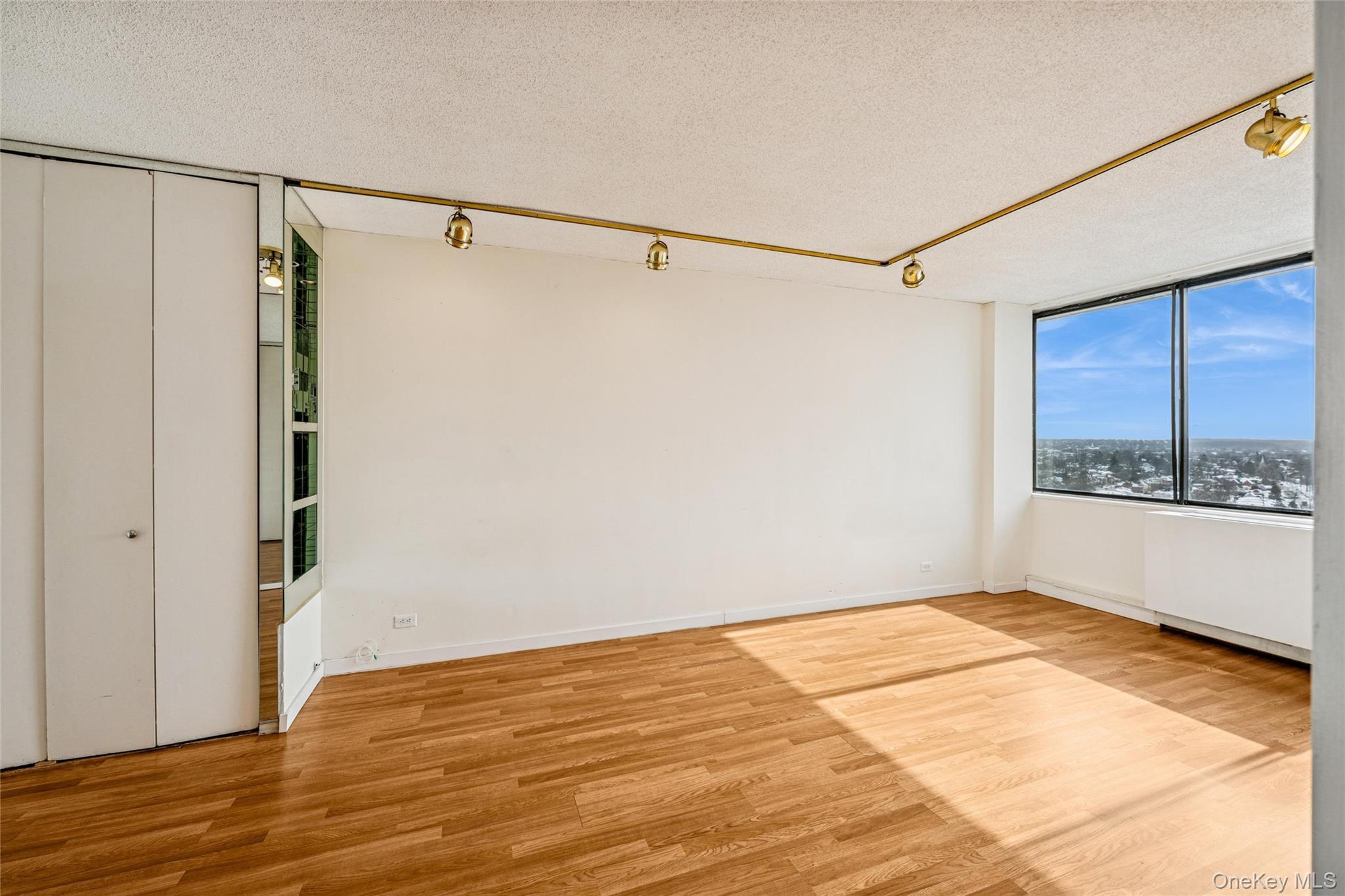 Condo Bay Club Queens, NY 11360, MLS-951481-8