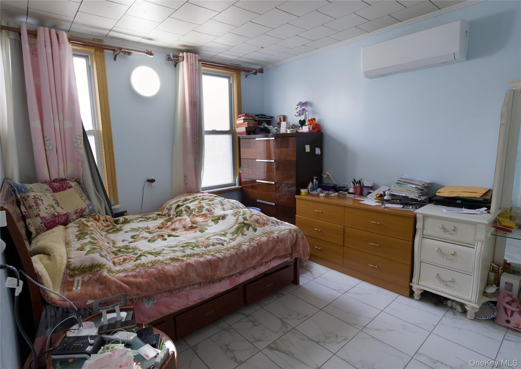 Single Family 79th Queens, NY 11421, MLS-951488-16