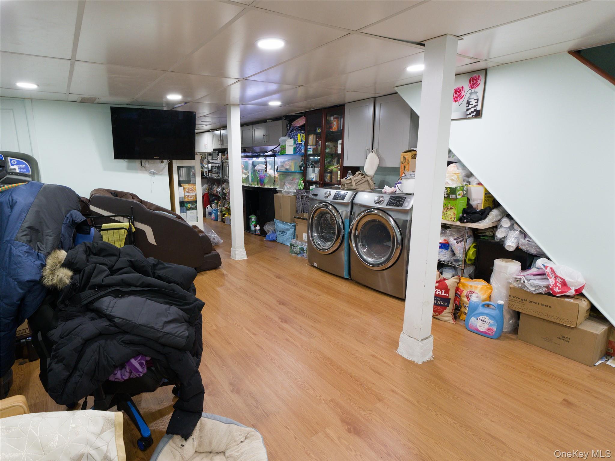 Single Family 79th Queens, NY 11421, MLS-951488-23