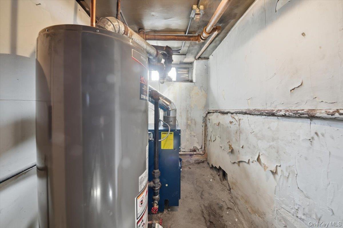 Single Family Woodhull  Bronx, NY 10469, MLS-951494-25