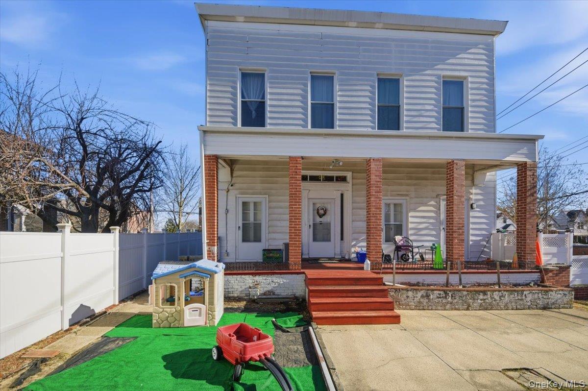 Single Family Woodhull  Bronx, NY 10469, MLS-951494-4