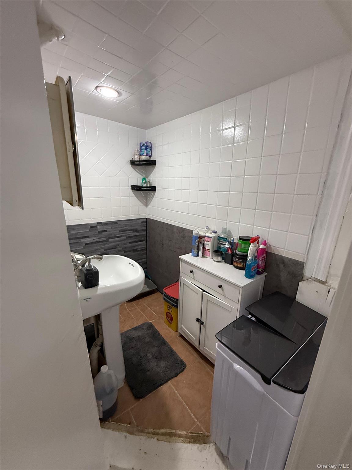 Single Family Van Wyck  Queens, NY 11435, MLS-951507-14