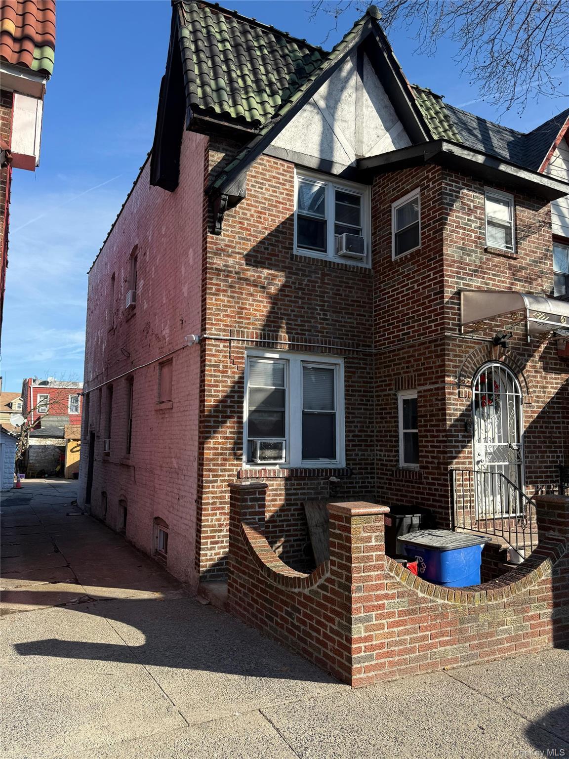 Single Family Van Wyck  Queens, NY 11435, MLS-951507-2