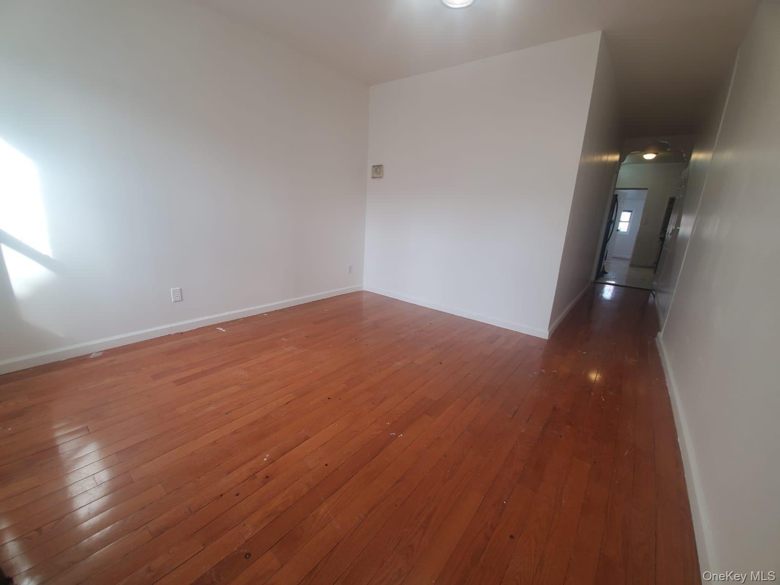 Single Family Van Wyck  Queens, NY 11435, MLS-951507-32