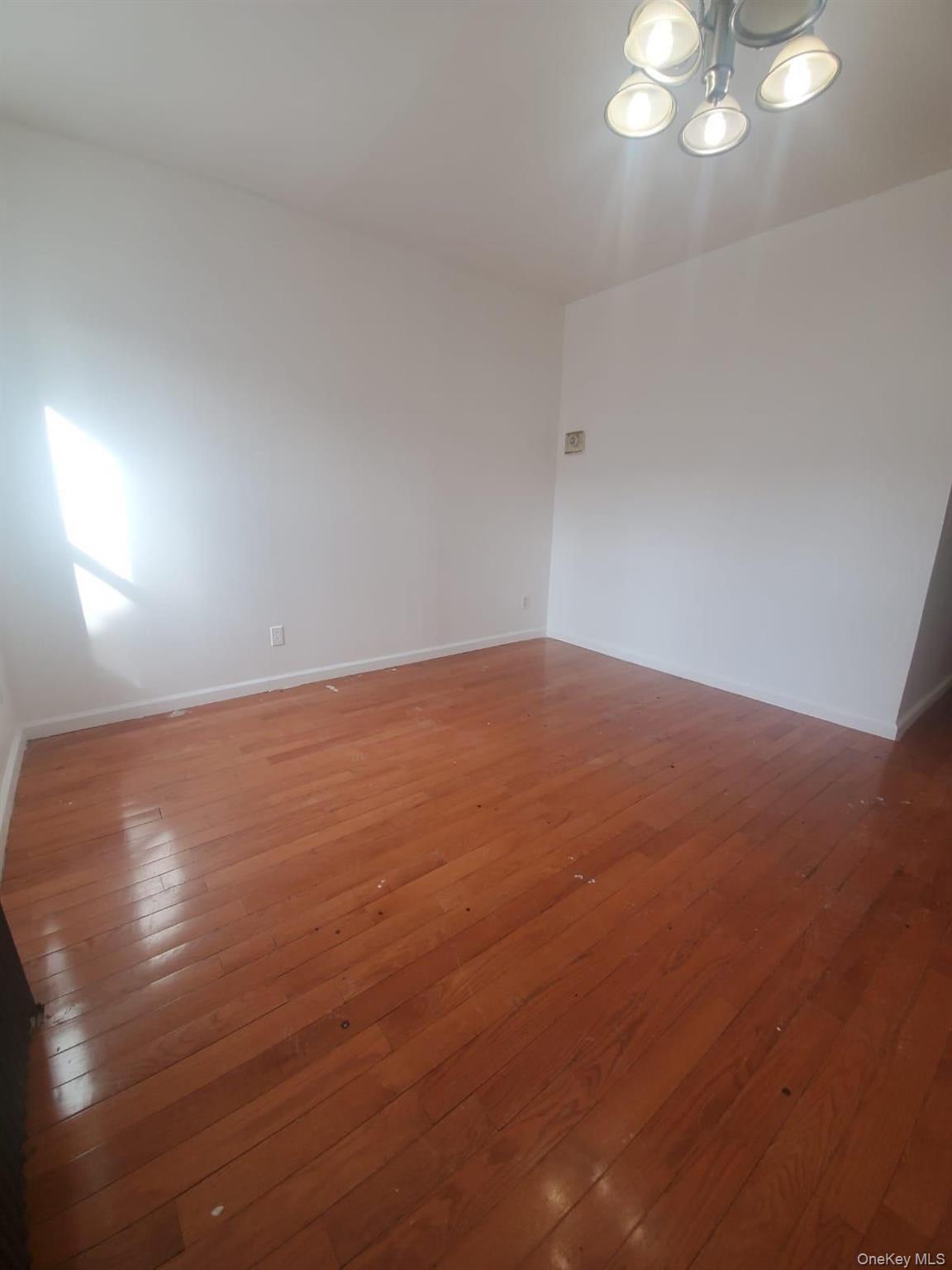 Single Family Van Wyck  Queens, NY 11435, MLS-951507-36