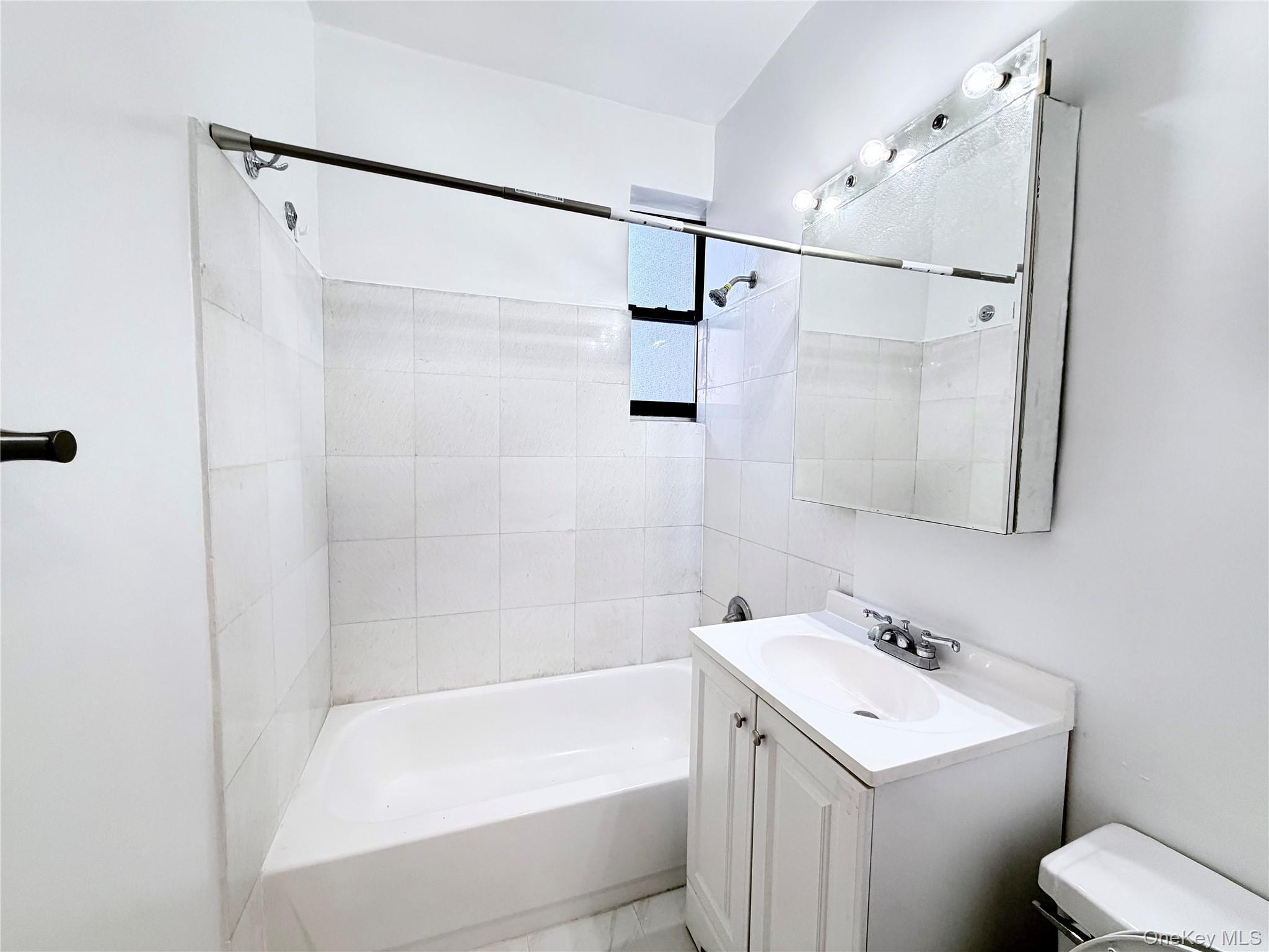 Apartment 79th Queens, NY 11370, MLS-951513-13