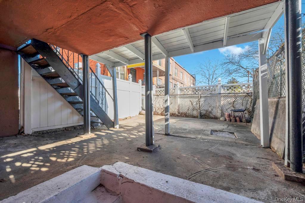 Single Family Kings  Brooklyn, NY 11234, MLS-951520-10