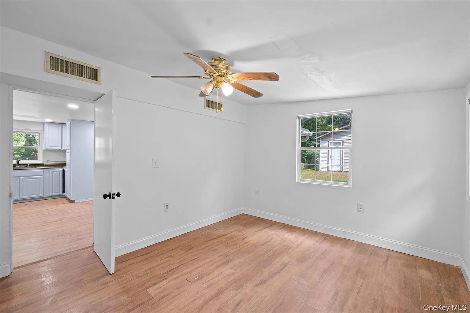 Single Family Farmingdale  Orange County, NY 12721, MLS-951551-5