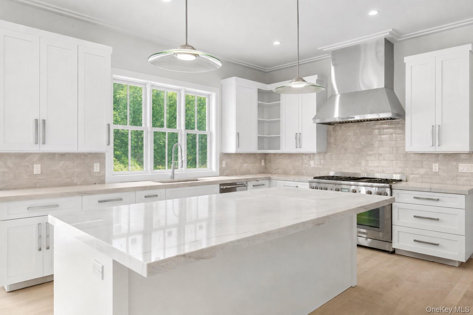 Single Family Old Main Road  Suffolk County, NY 11959, MLS-951556-14