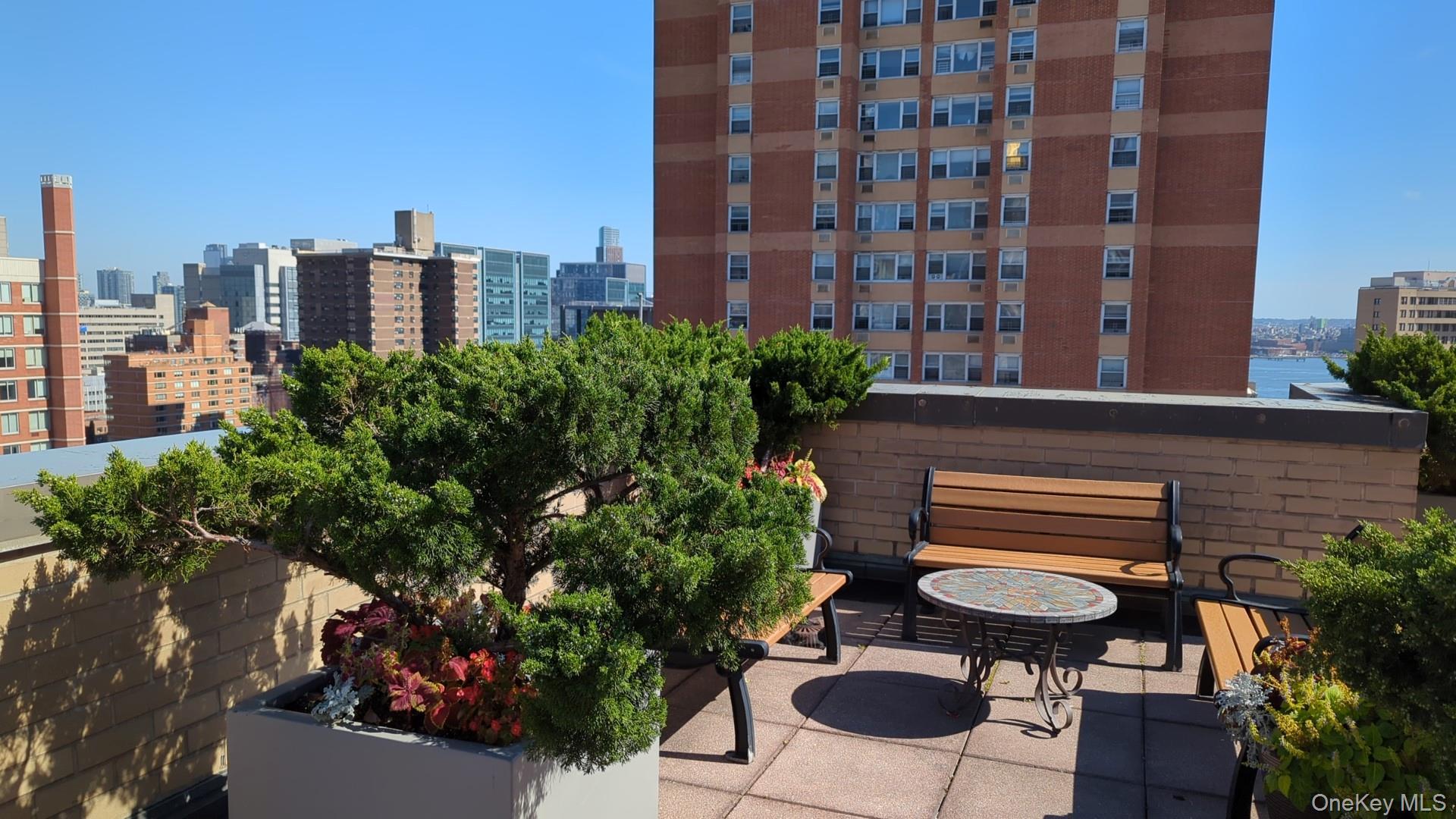 Coop 25th Manhattan, NY 10010, MLS-951571-18