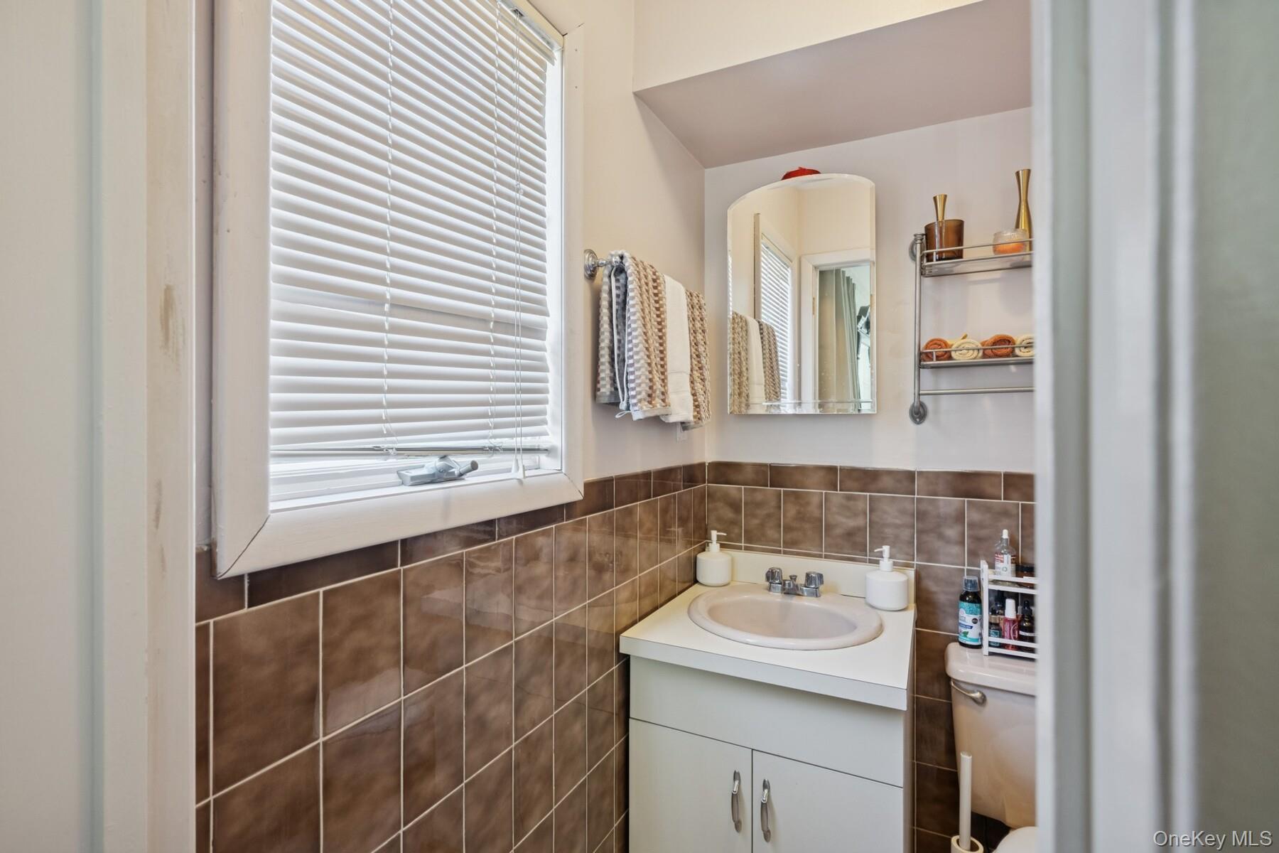 Single Family 99th Queens, NY 11414, MLS-951630-18