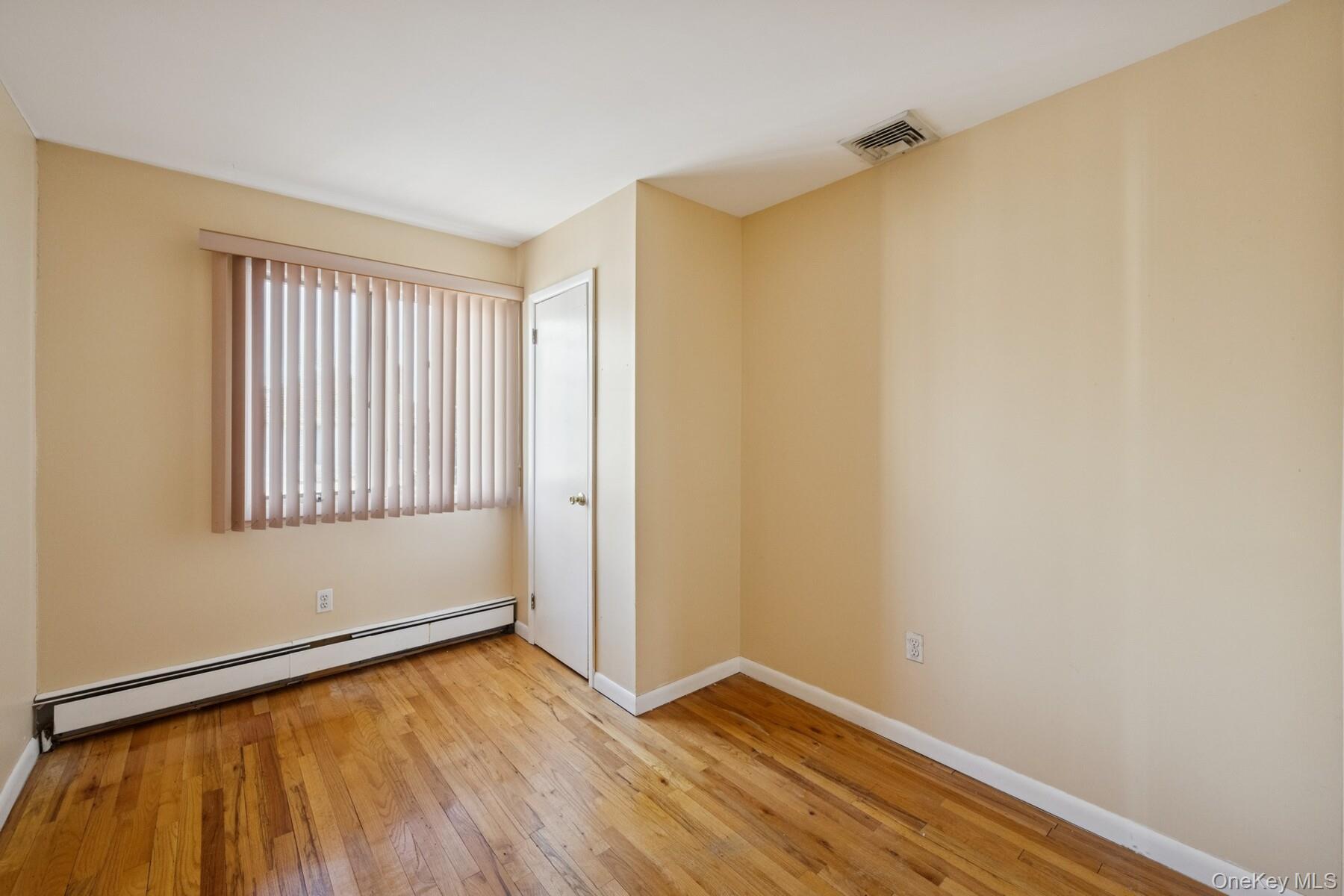 Single Family 99th Queens, NY 11414, MLS-951630-27