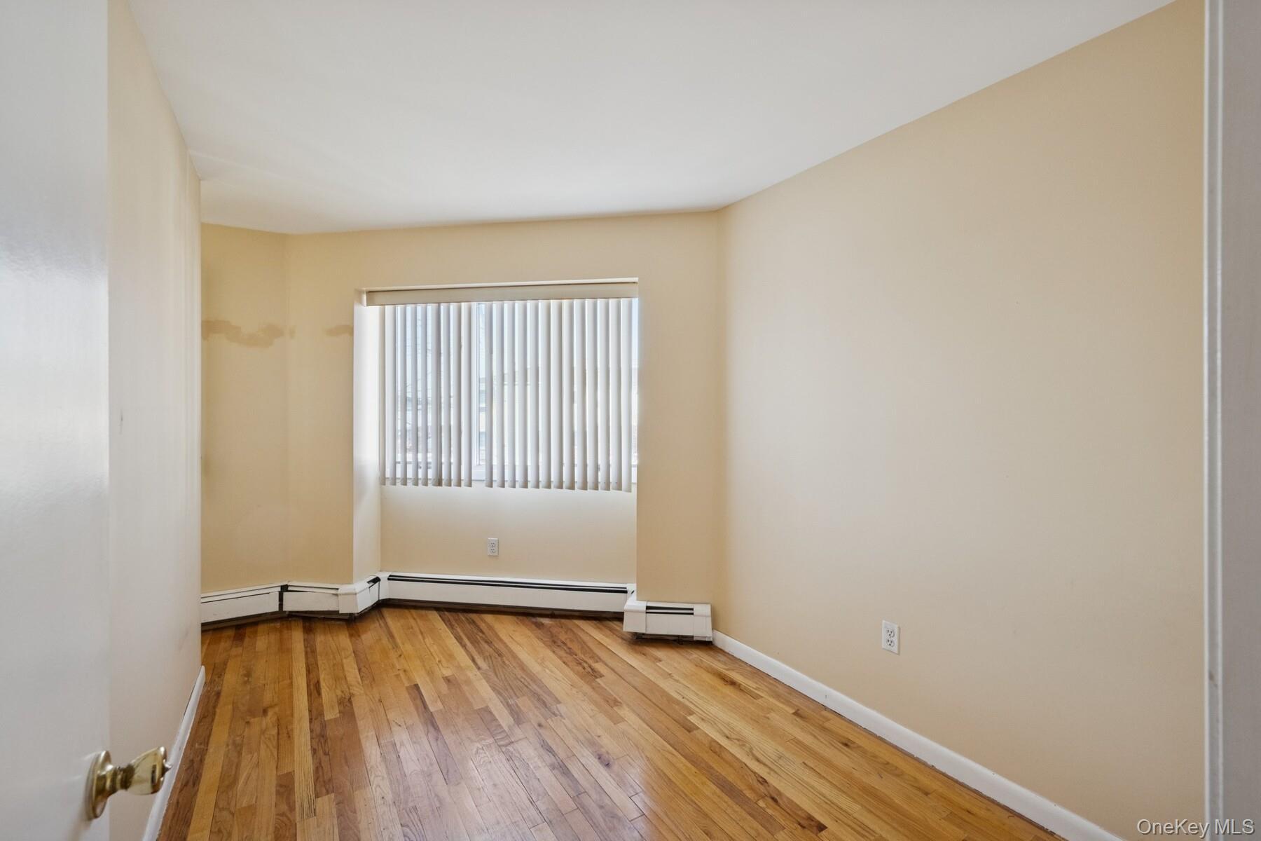 Single Family 99th Queens, NY 11414, MLS-951630-36