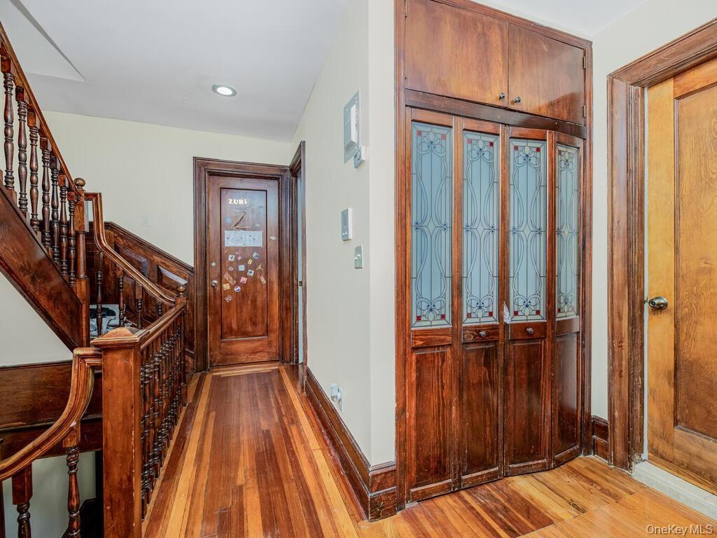 Single Family 179th Bronx, NY 10453, MLS-951652-18