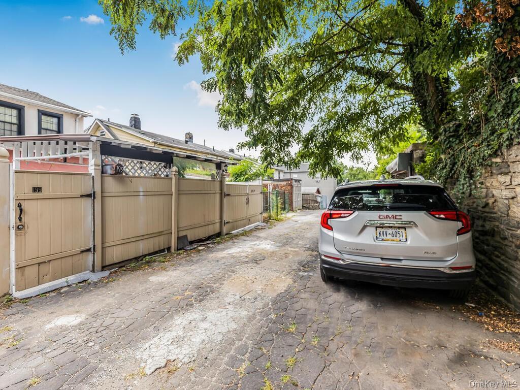 Single Family 179th Bronx, NY 10453, MLS-951652-30