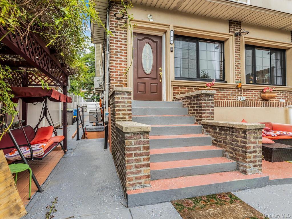 Single Family 179th  Bronx, NY 10453, MLS-951652-36