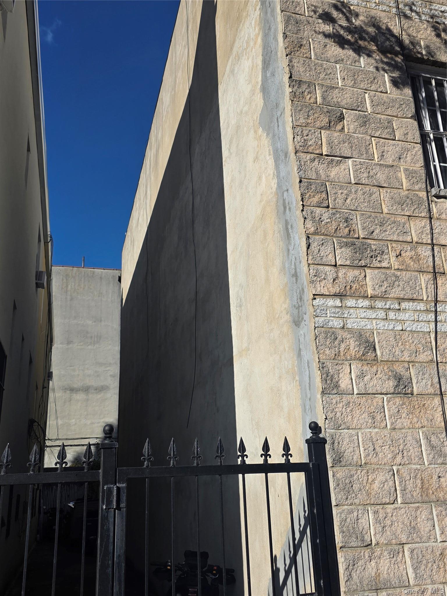 Single Family Ralph Avenue Brooklyn, NY 11233, MLS-951659-3