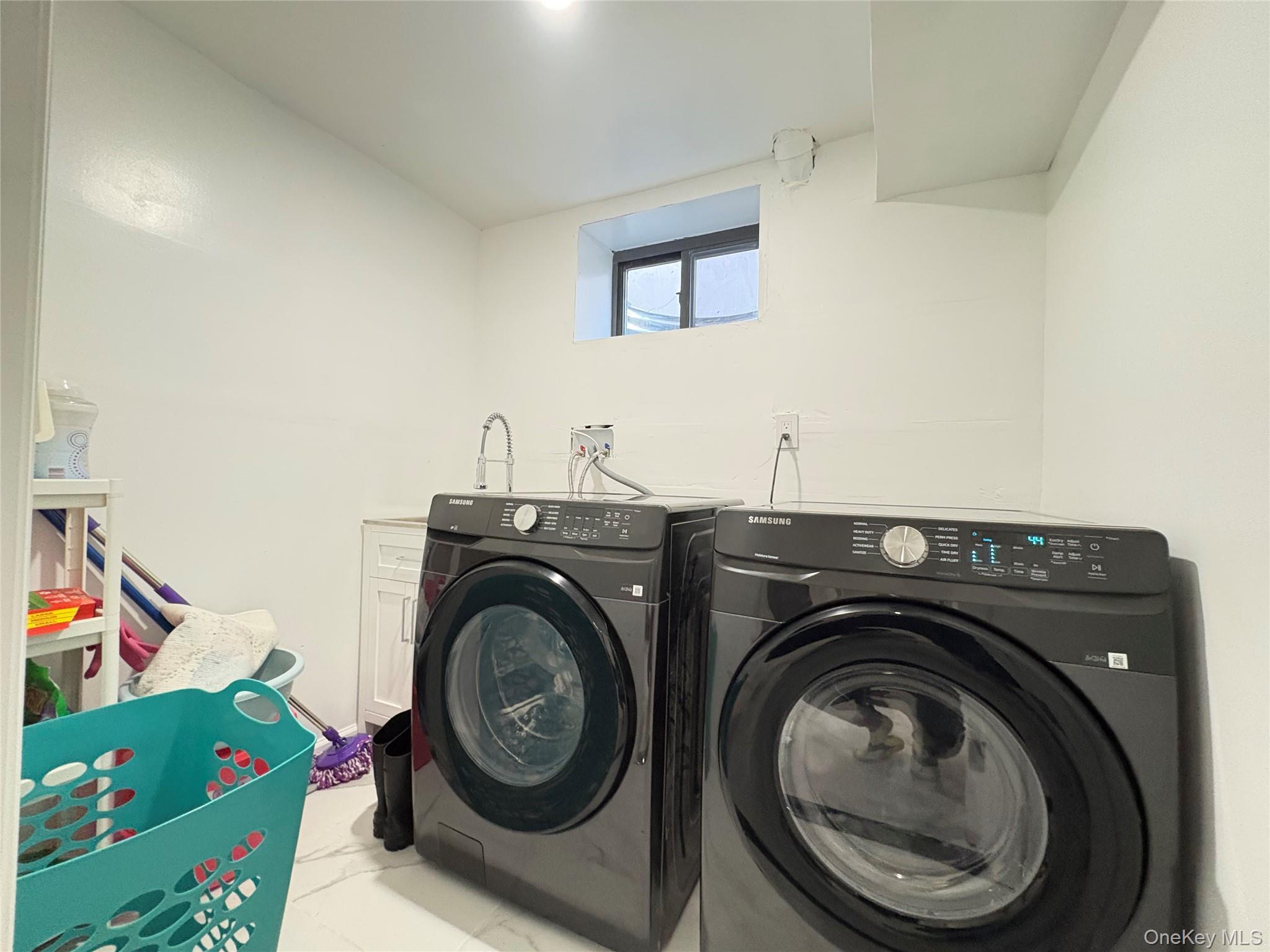 Single Family Morgan  Queens, NY 11363, MLS-951715-36