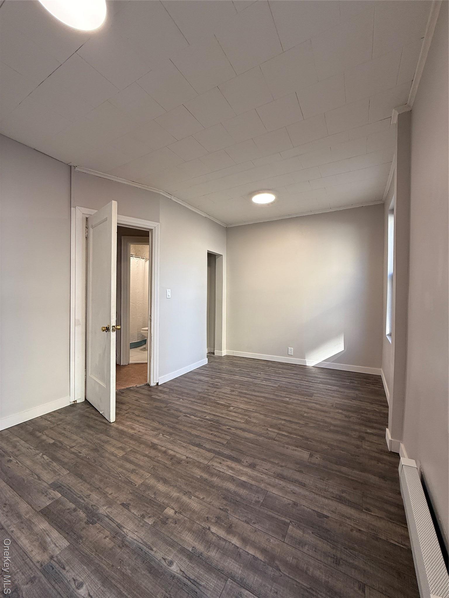 Apartment 25th  Queens, NY 11103, MLS-951722-3