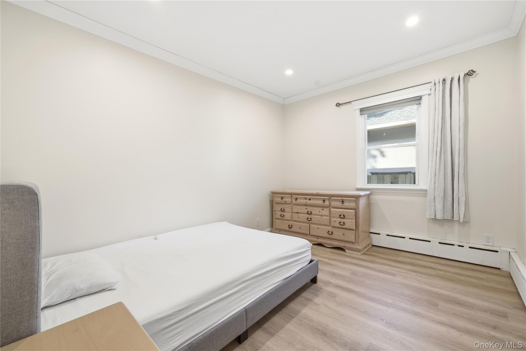 Single Family Side Suffolk County, NY 11792, MLS-951735-13