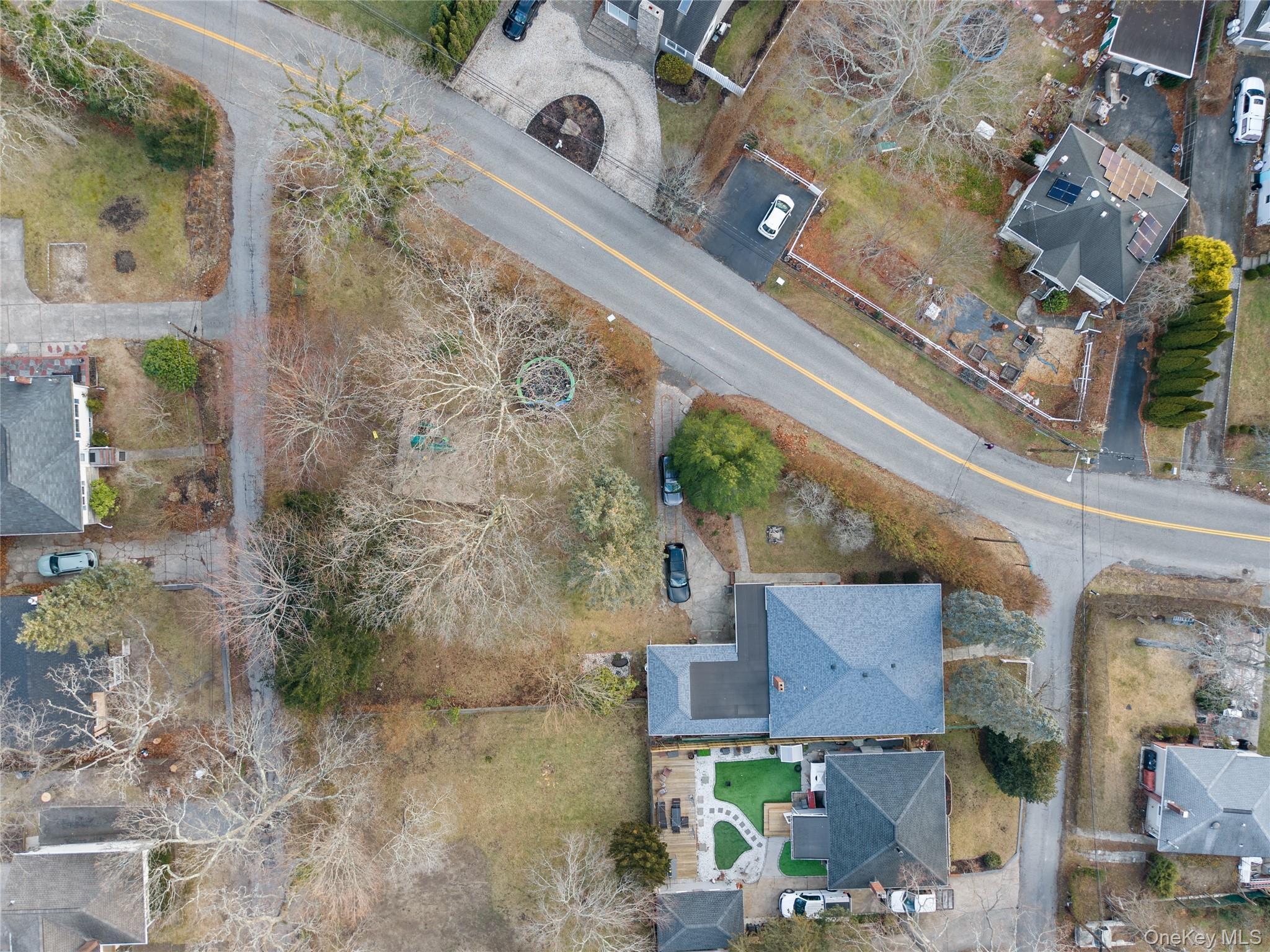 Single Family Side Suffolk County, NY 11792, MLS-951735-26