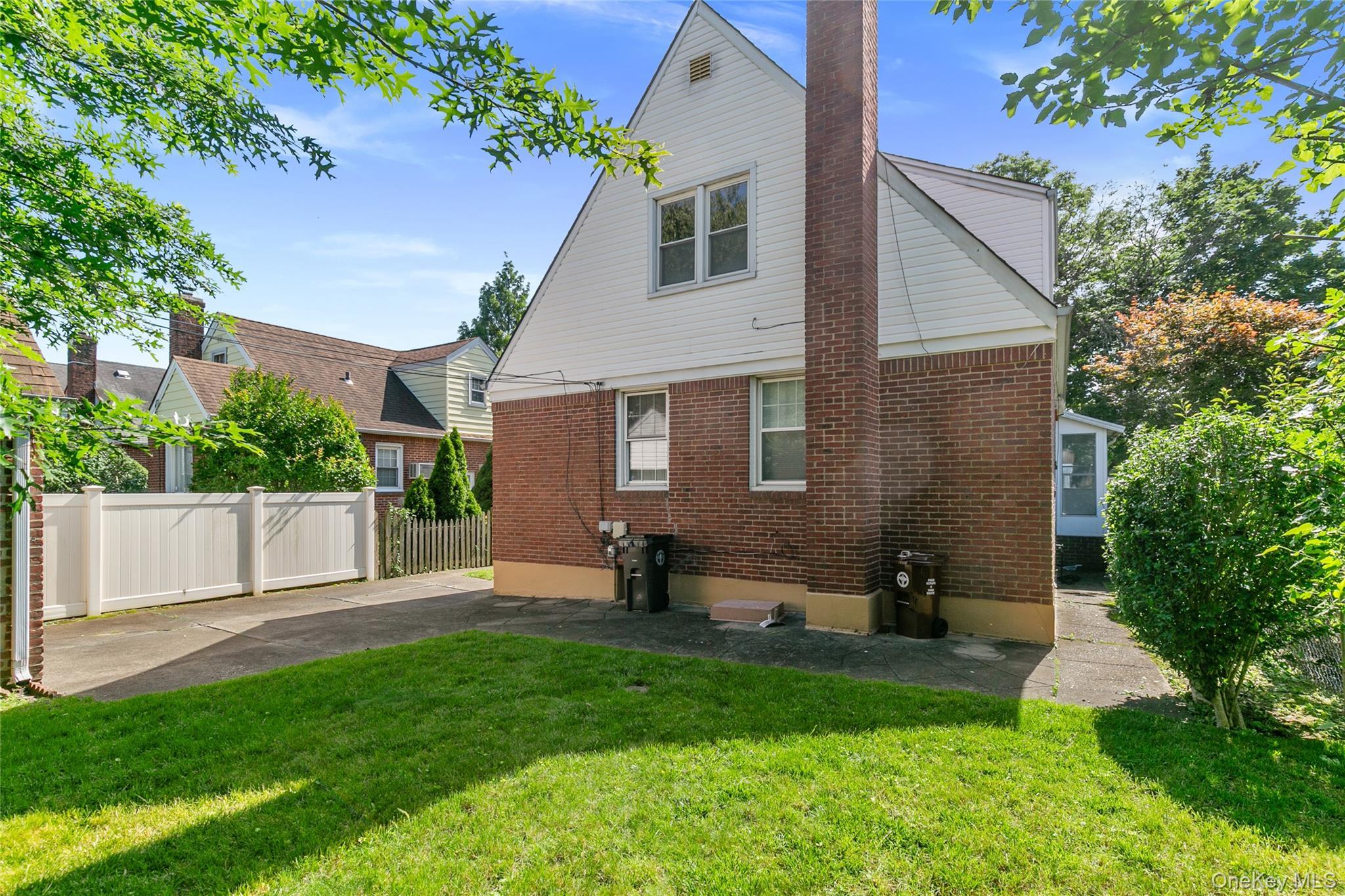 Apartment 257th  Queens, NY 11004, MLS-951751-4