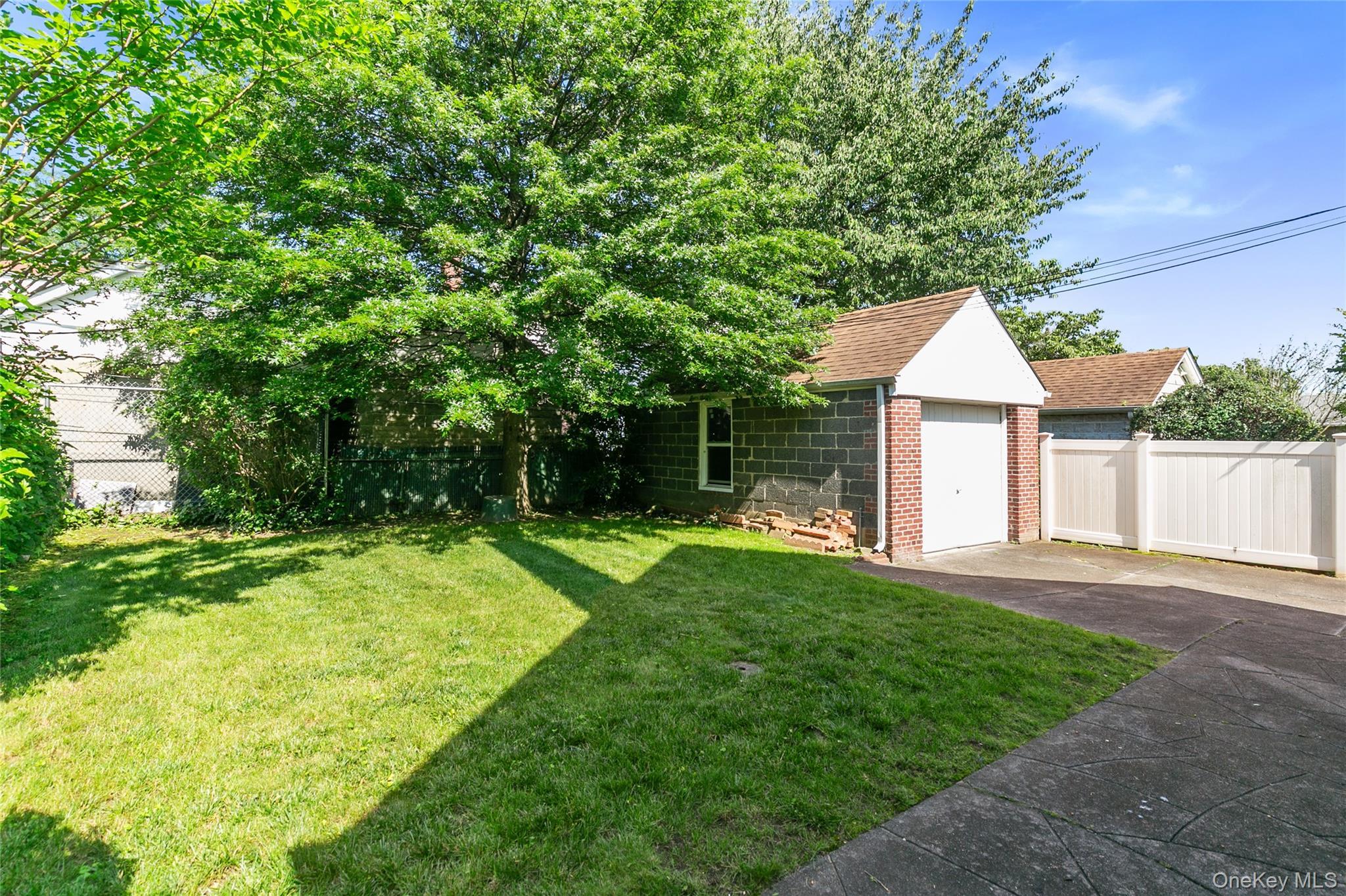 Apartment 257th  Queens, NY 11004, MLS-951751-5