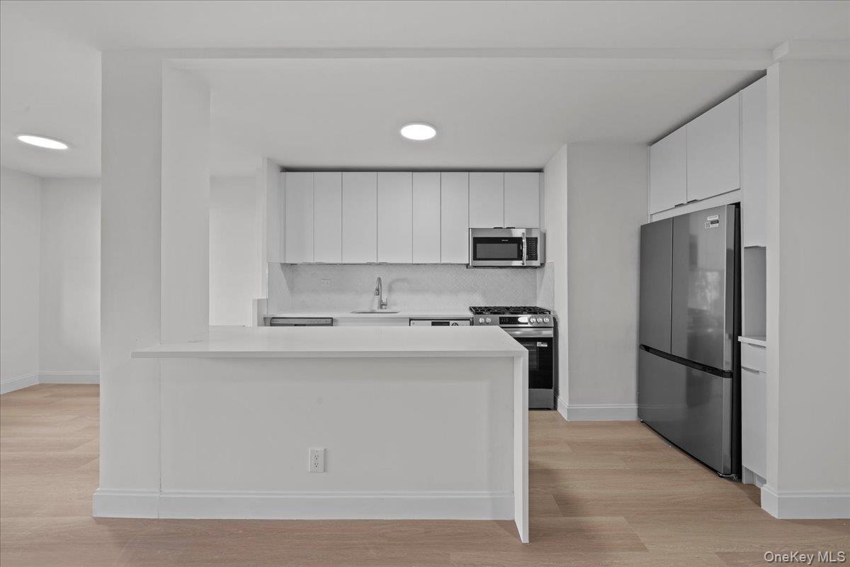 Coop Arlington  Bronx, NY 10471, MLS-951762-4