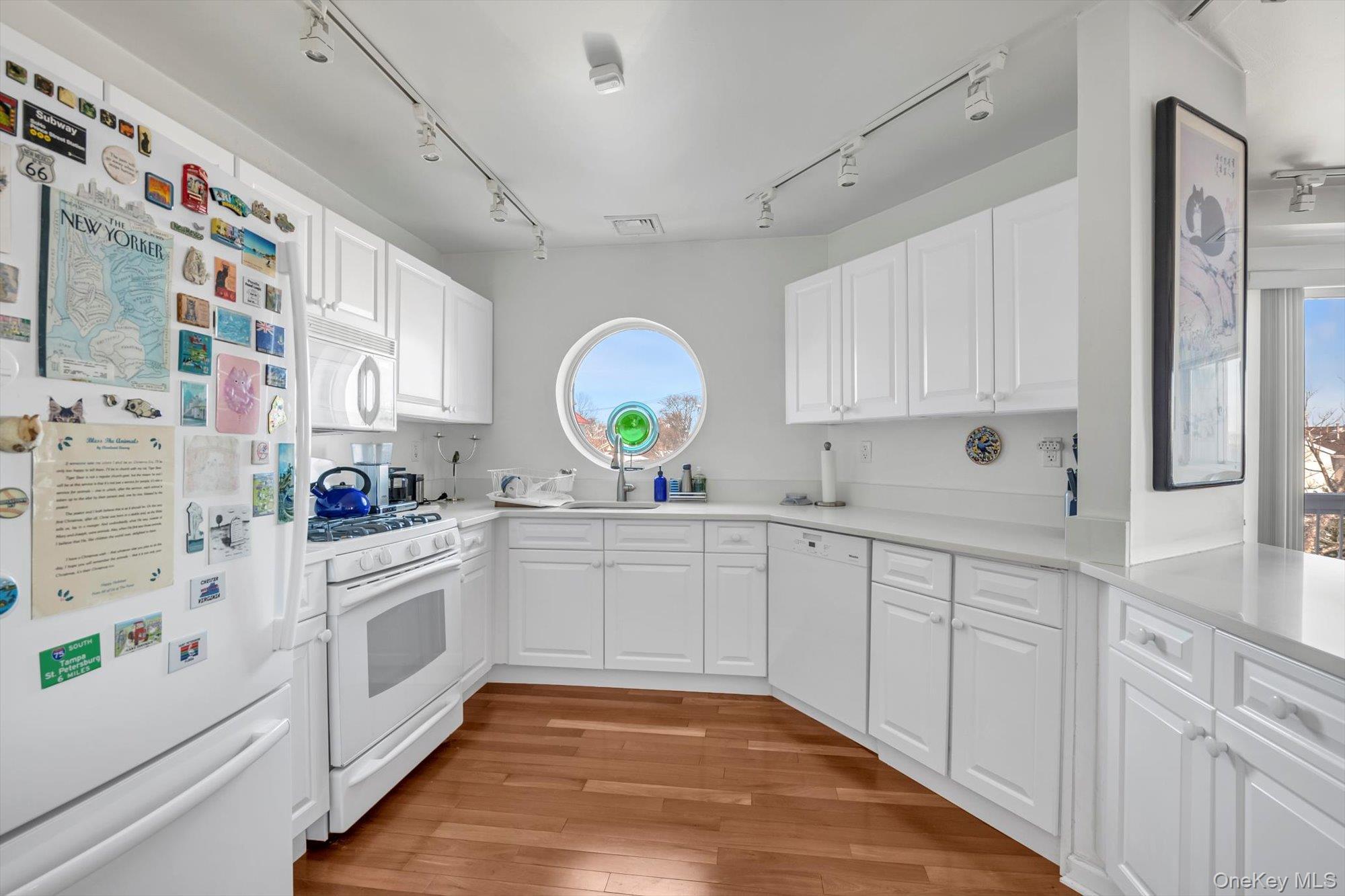 Condo Schofield  Bronx, NY 10464, MLS-951800-5