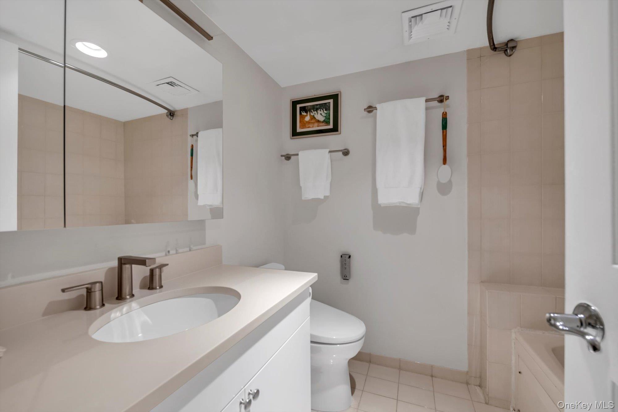 Condo Schofield  Bronx, NY 10464, MLS-951800-9