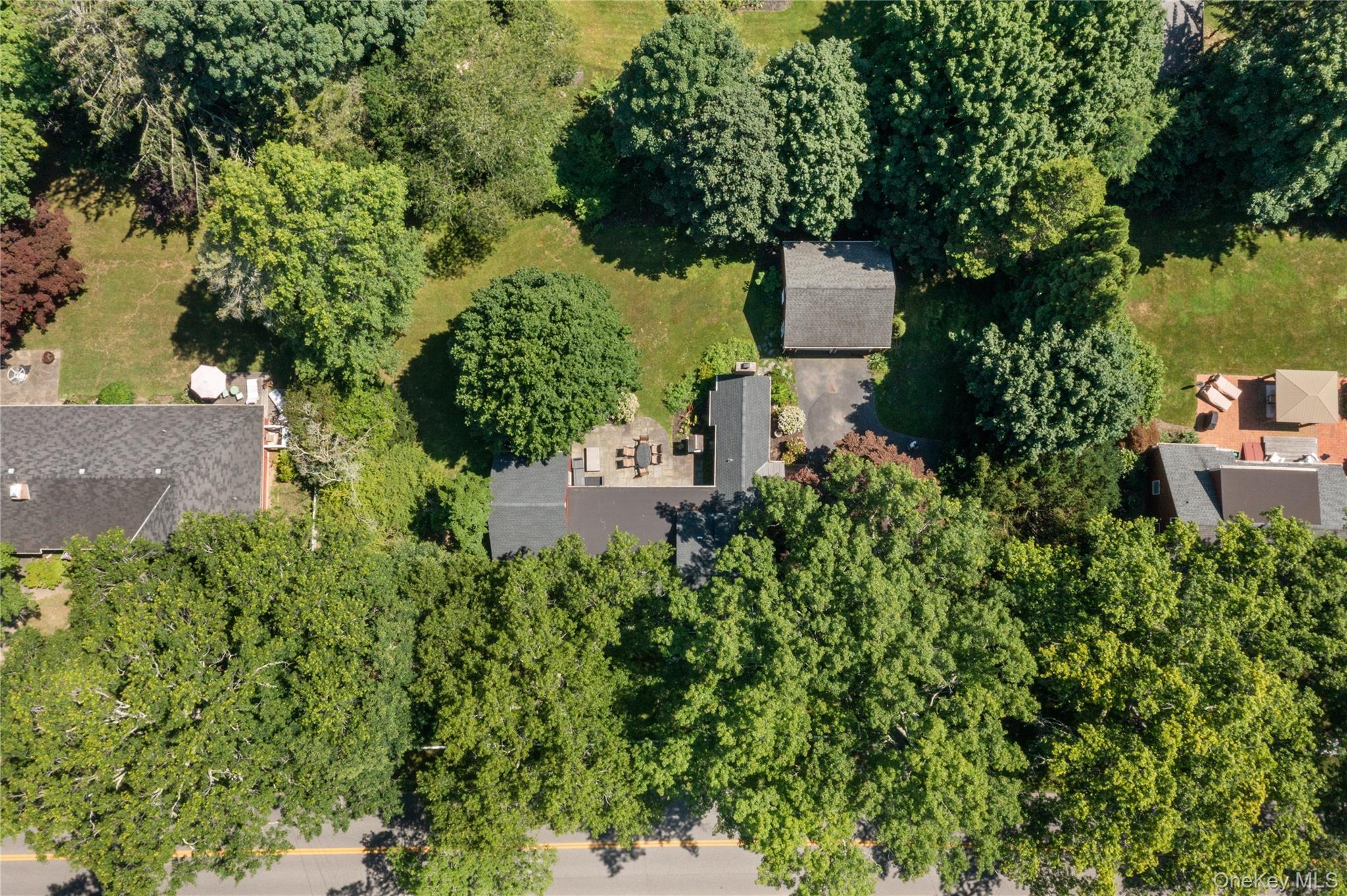 Single Family Pine Neck Road Suffolk County, NY 11971, MLS-951805-29