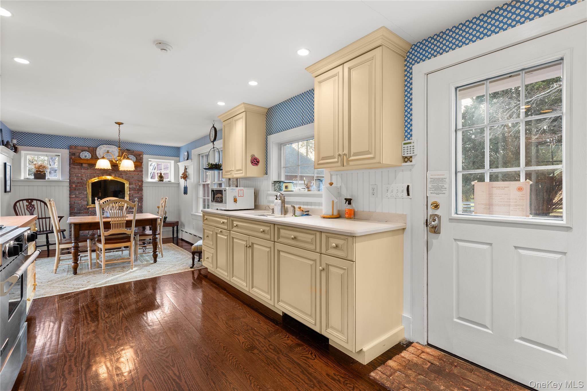 Single Family Pine Neck Road Suffolk County, NY 11971, MLS-951805-5