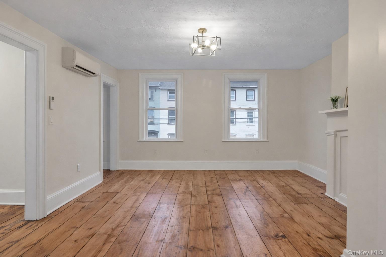 Single Family Chambers  Orange County, NY 12550, MLS-951835-22