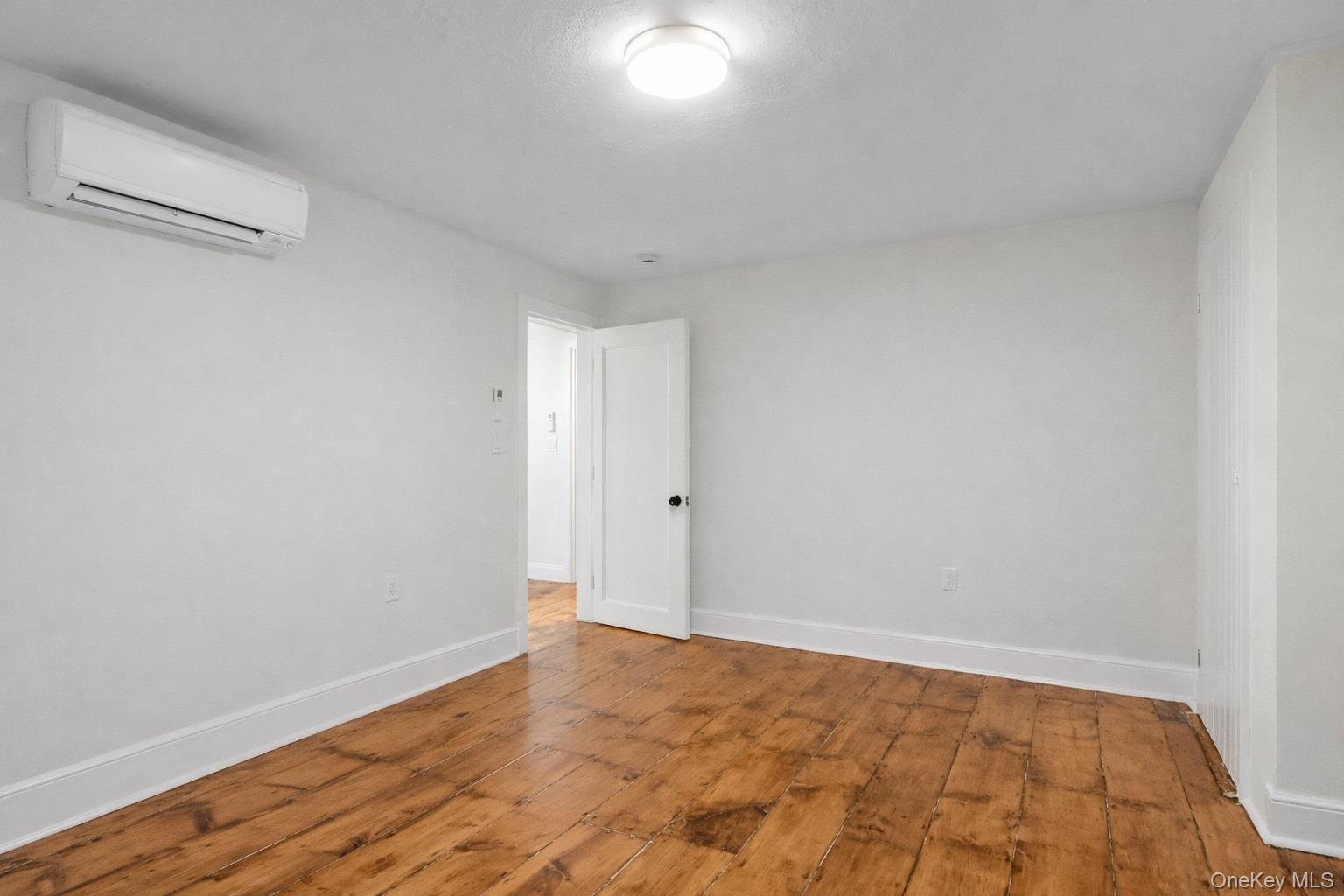 Single Family Chambers  Orange County, NY 12550, MLS-951835-30