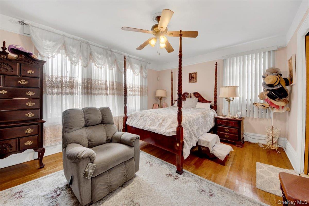 Single Family Pierce  Bronx, NY 10461, MLS-951843-13