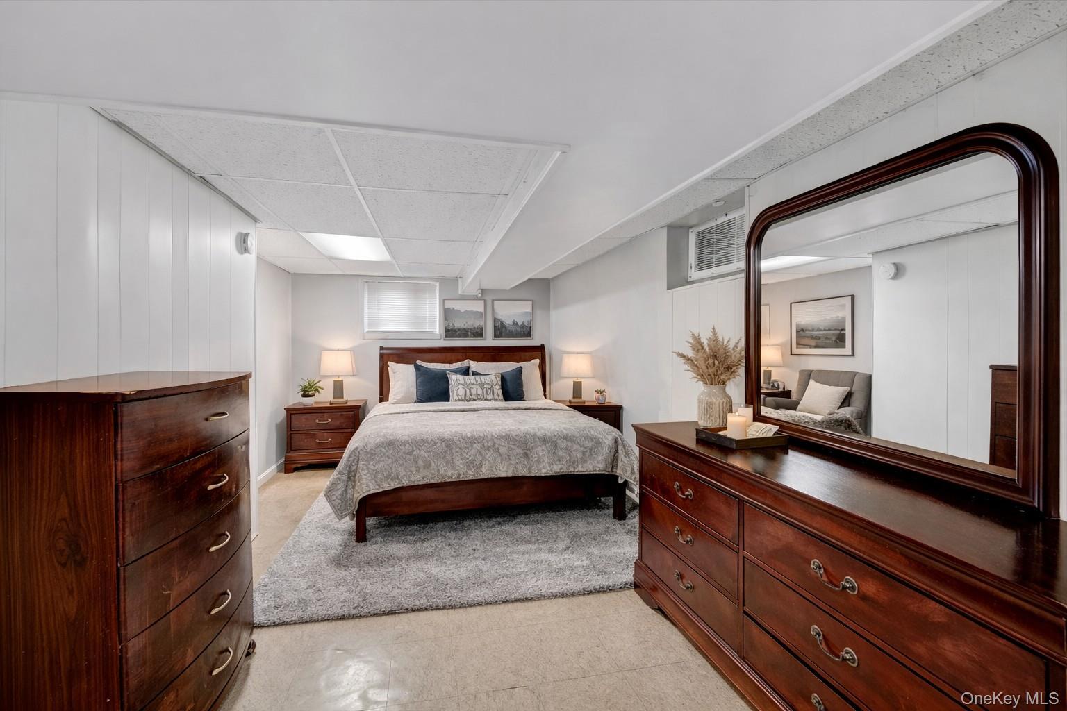 Single Family Pierce  Bronx, NY 10461, MLS-951843-31