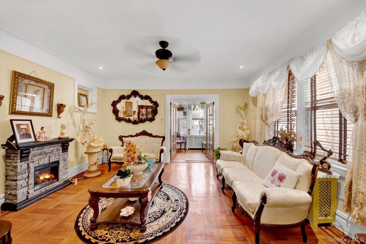 Single Family Pierce  Bronx, NY 10461, MLS-951843-5