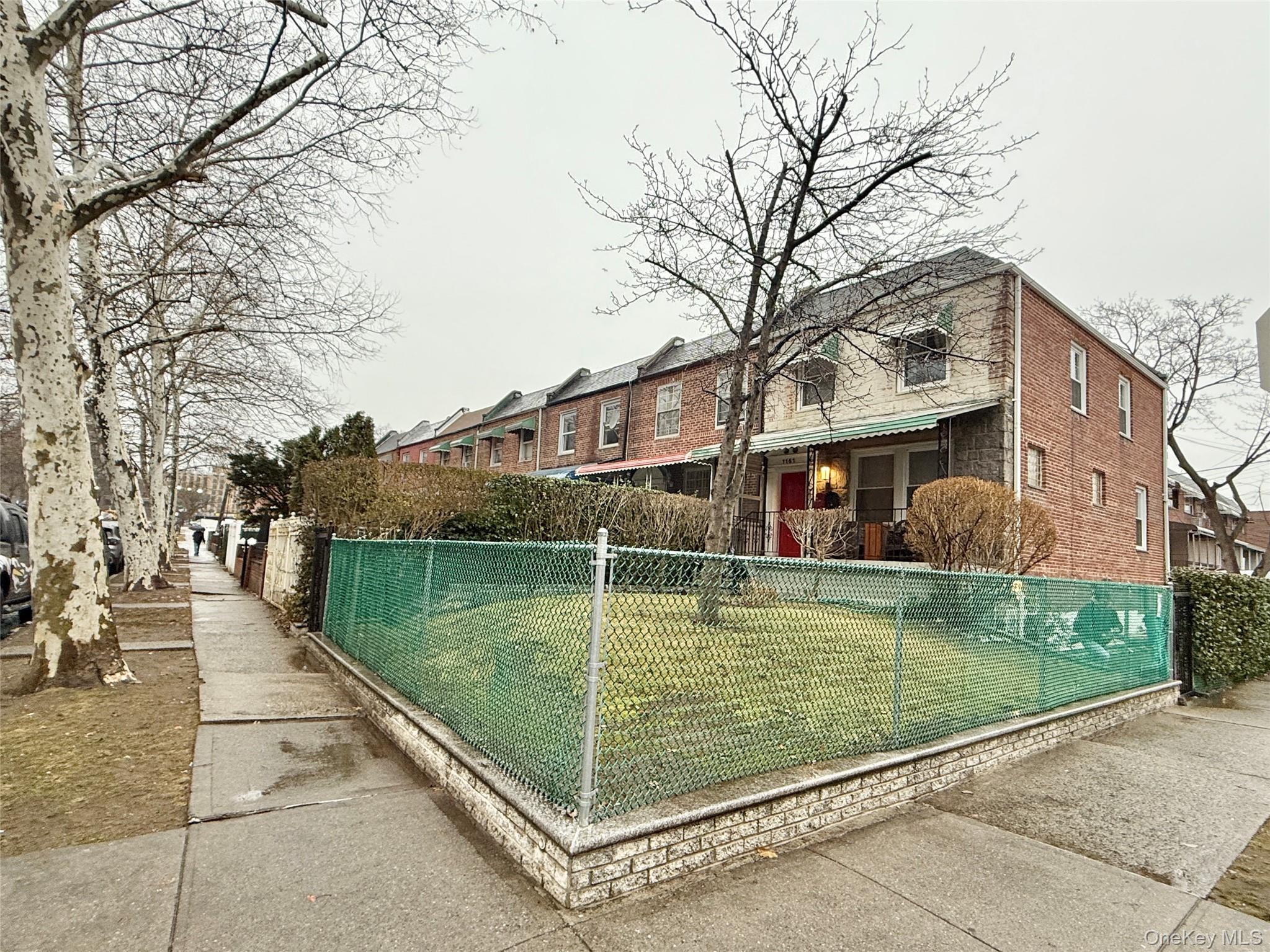 Single Family Grenada  Bronx, NY 10466, MLS-951858-4