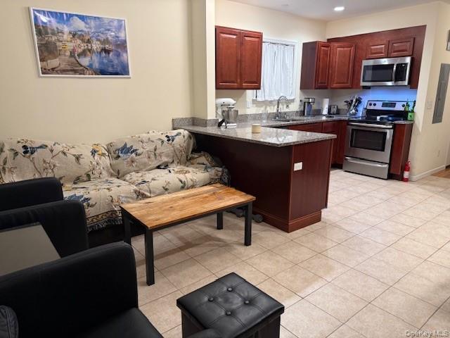 Single Family 6th Queens, NY 11693, MLS-951881-2