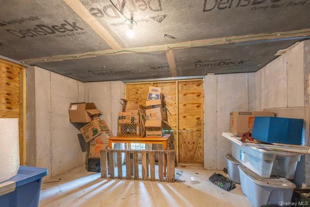 Single Family E 6th Road Queens, NY 11693, MLS-951881-30