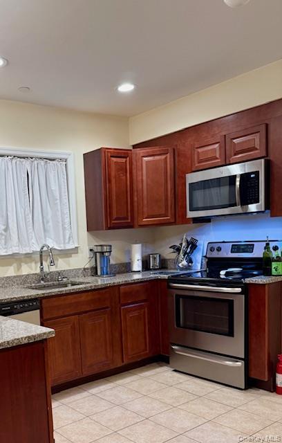 Single Family 6th Queens, NY 11693, MLS-951881-4