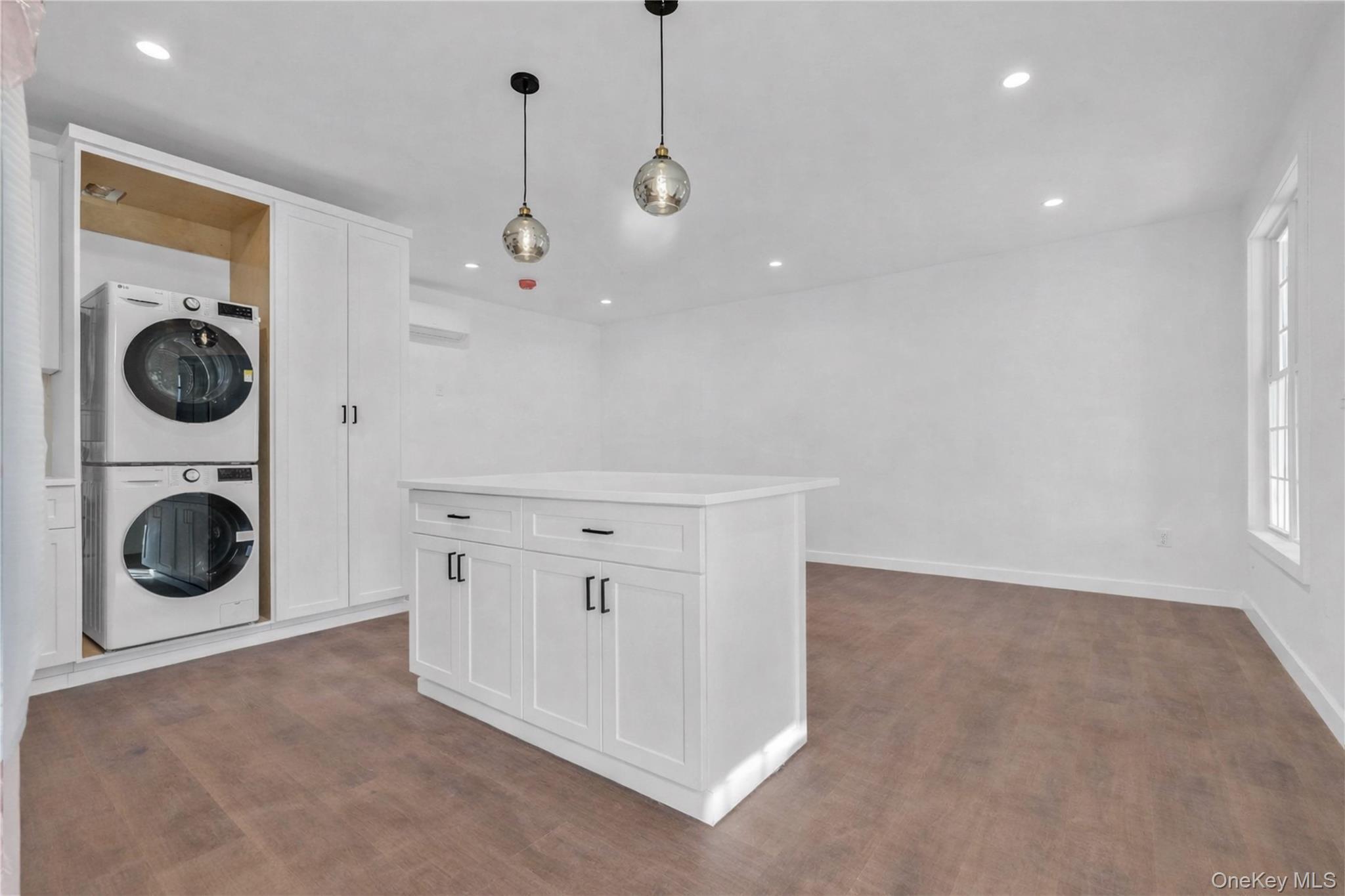 Single Family 159th  Queens, NY 11434, MLS-951889-10