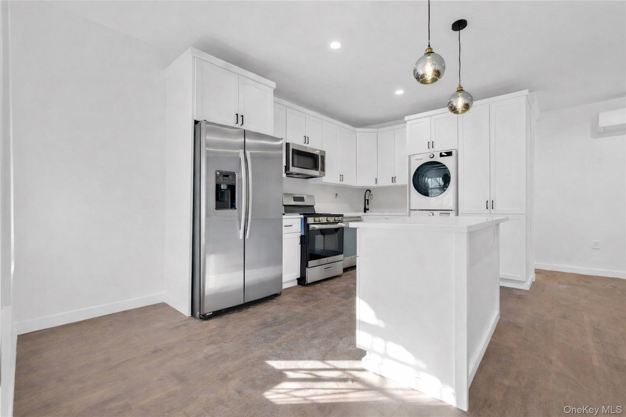 Single Family 159th  Queens, NY 11434, MLS-951889-9