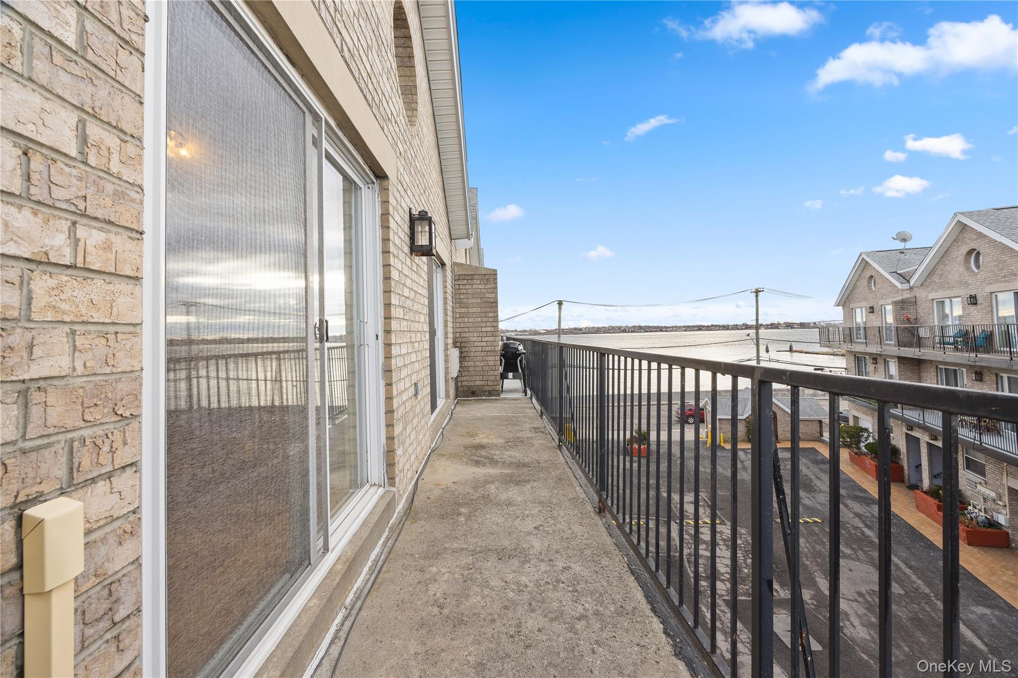 Condo Pennyfield Ave  Bronx, NY 10465, MLS-951891-23