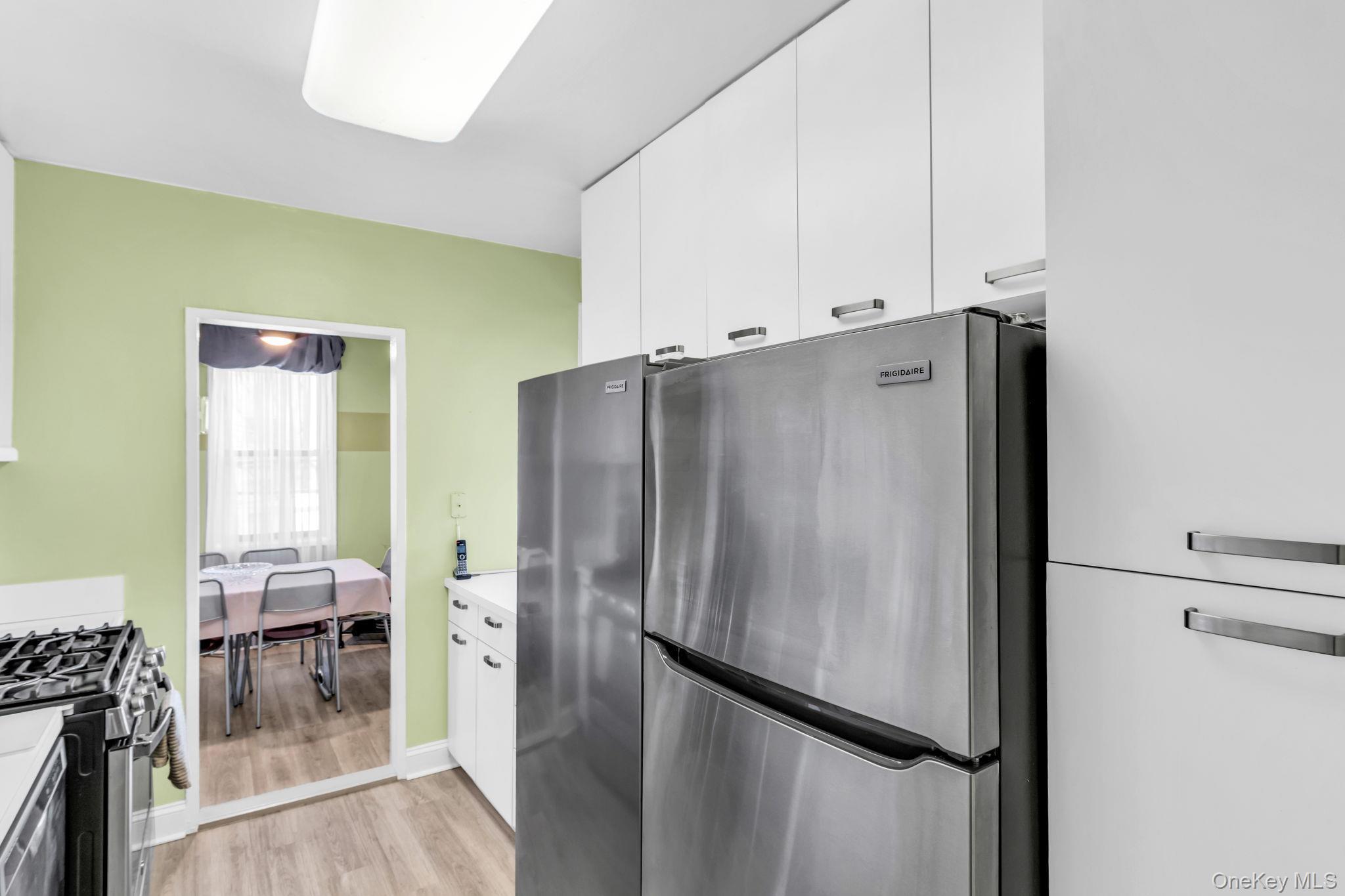 Coop Johnson Bronx, NY 10463, MLS-951901-12