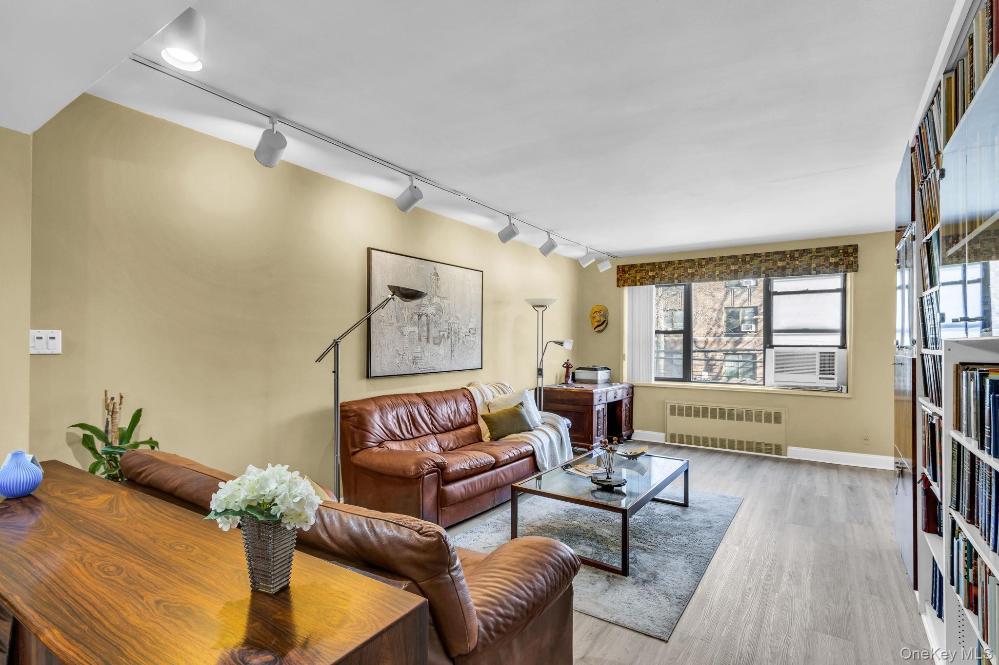 Coop Johnson Bronx, NY 10463, MLS-951901-6